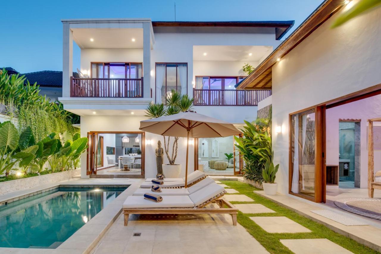 Puspa Ayu Villas & Apartments Kuta  Bagian luar foto